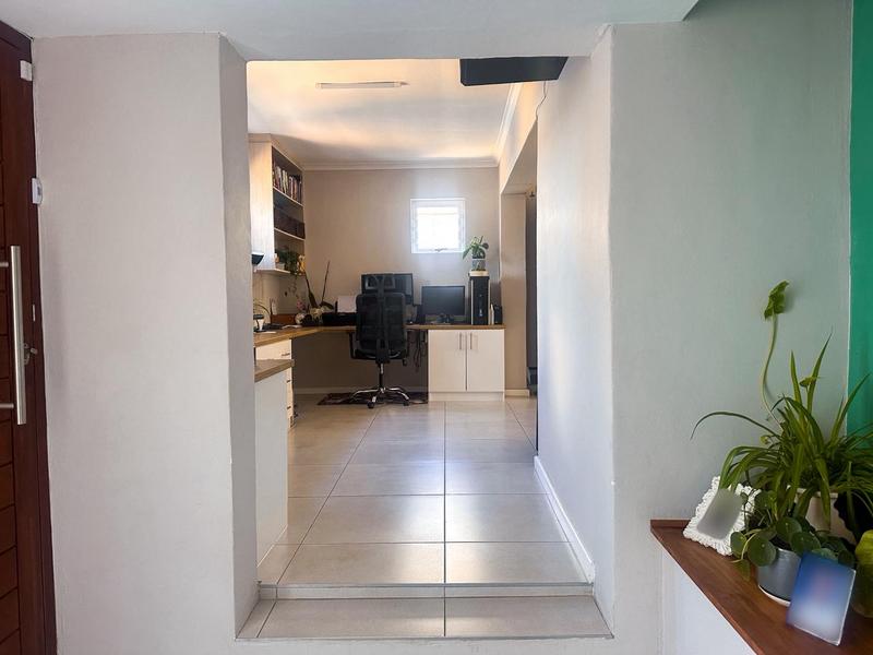 3 Bedroom Property for Sale in Wellway Park East Western Cape